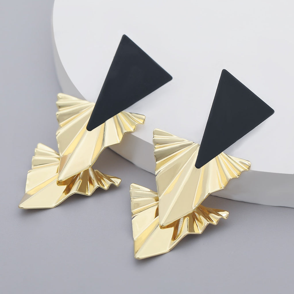 Fashion Simple Metal Back Shape Geometric Earrings Women's Popular Creative Drop Earrings Retro Party Jewelry Accessories