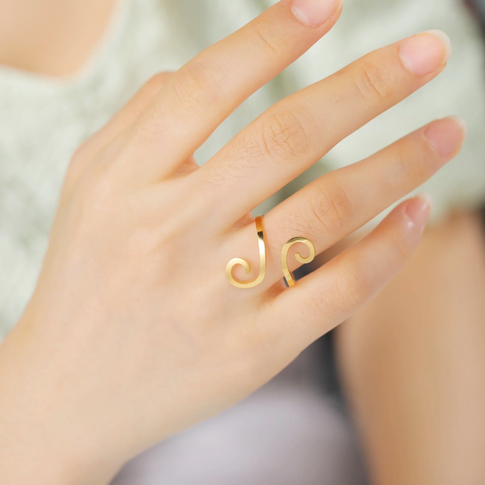 Cleopatra Stainless Steel Large Spiral Ring Women Gold Color Adjustable Finger Rings Minimalist Jewelry Valentine Gift New In