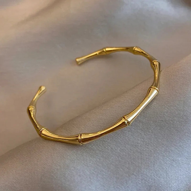 ✨ Luxury Gold Zircon Bangle - Classic Stainless Steel Bracelet for Women