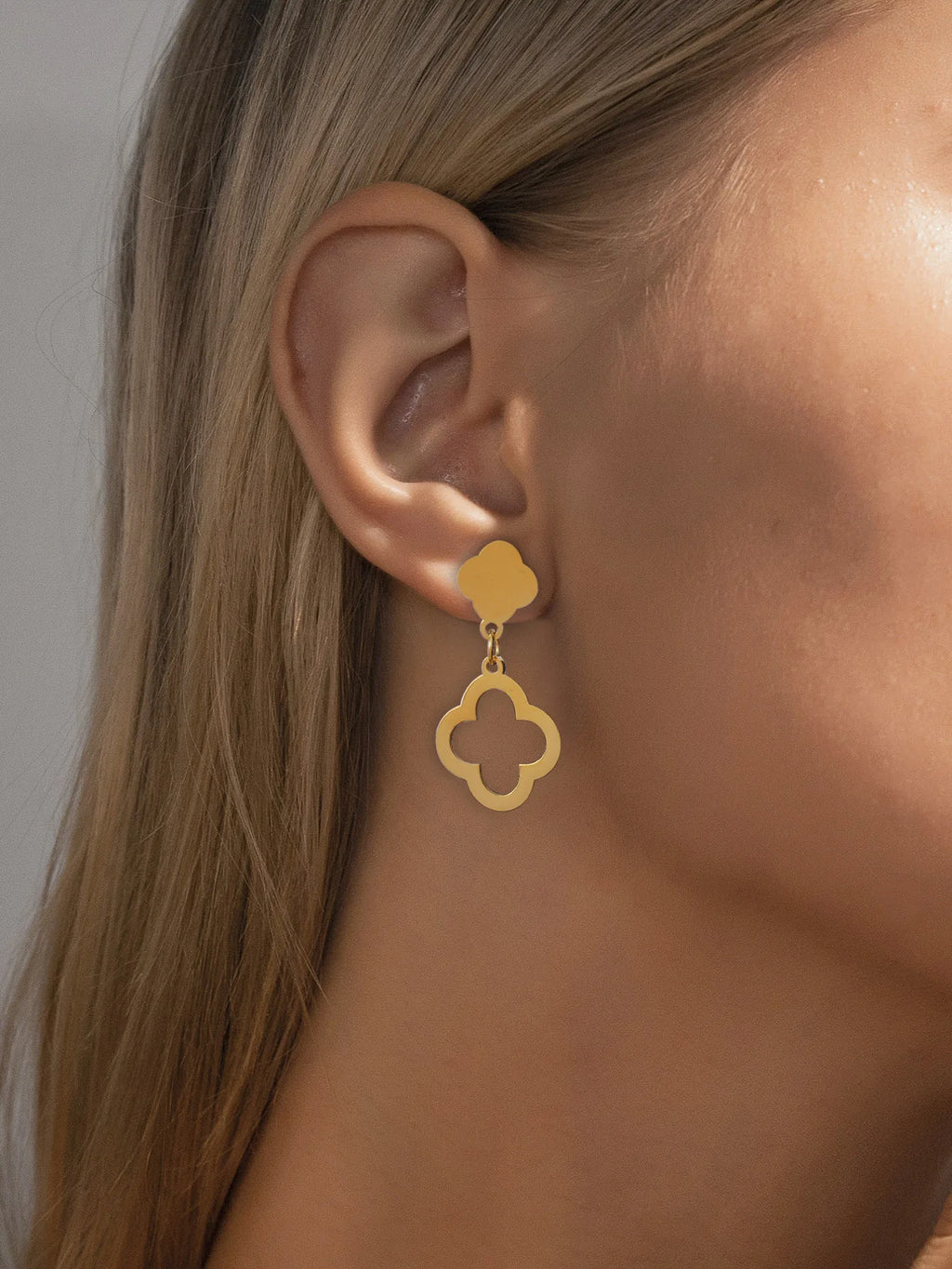 🍀 Vintage Clover Earrings - Matte Stainless Steel Daily Wear for Women
