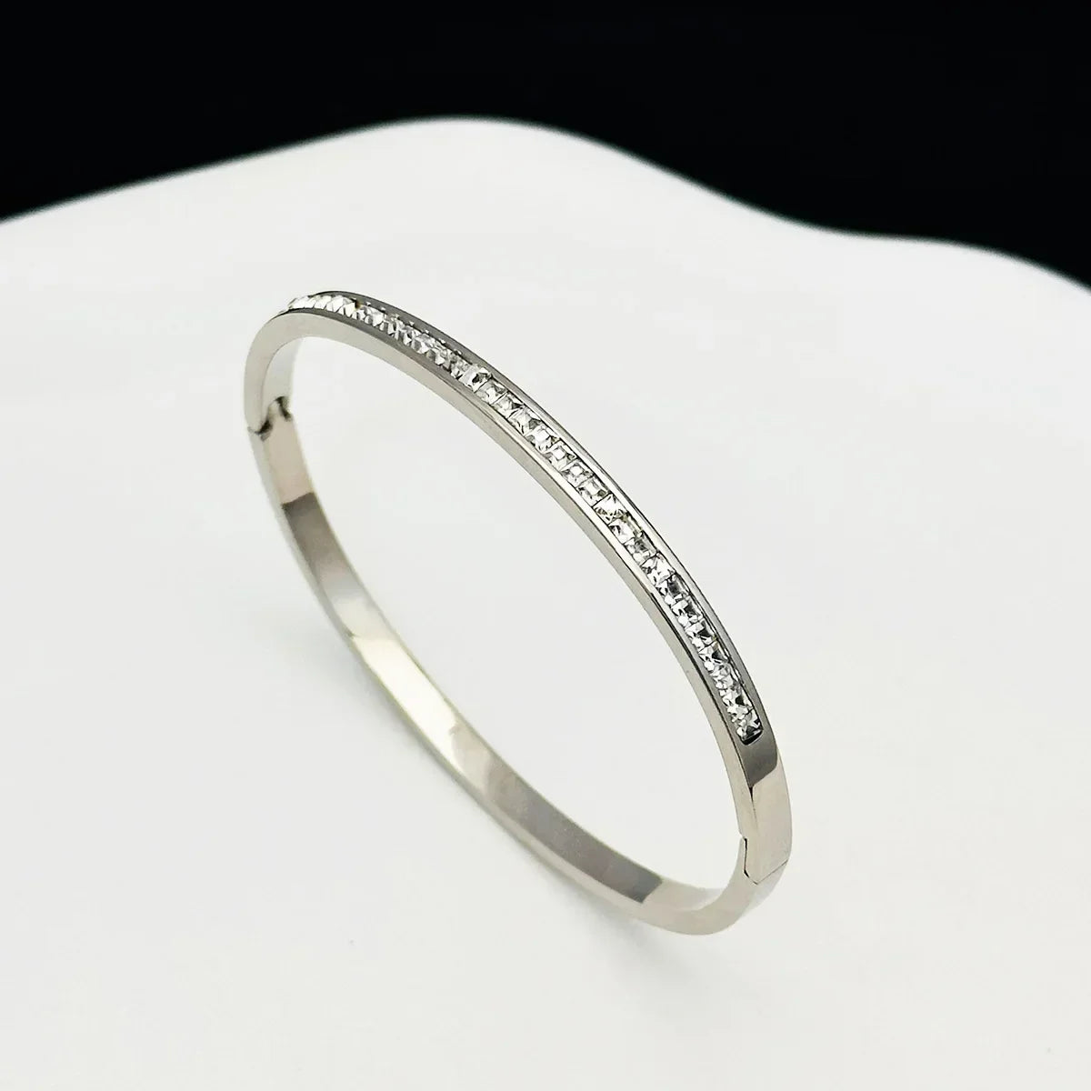 ✨ Luxury Gold Zircon Bangle - Classic Stainless Steel Bracelet for Women