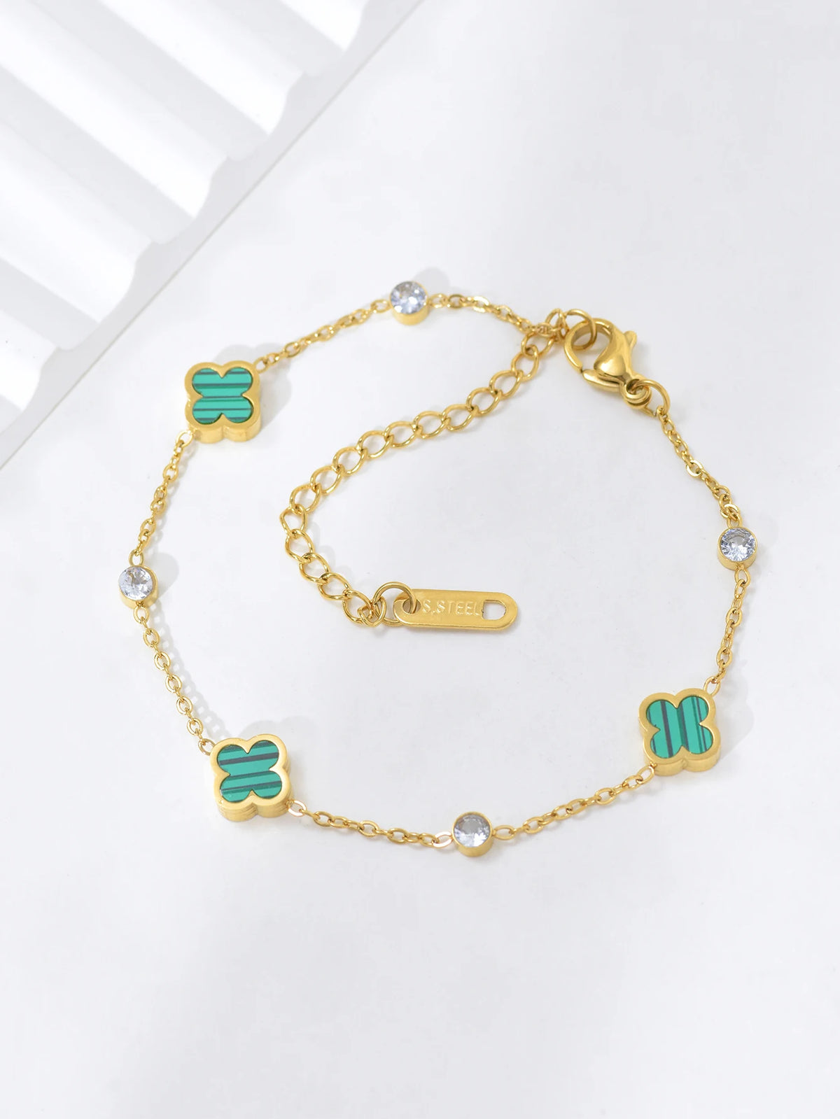 Lucky leaf  Luxury Fashion Flower Decor Bracelet For Women For Daily Decoration Gifts for Friends Mom Gifts Party Favors Jewelry