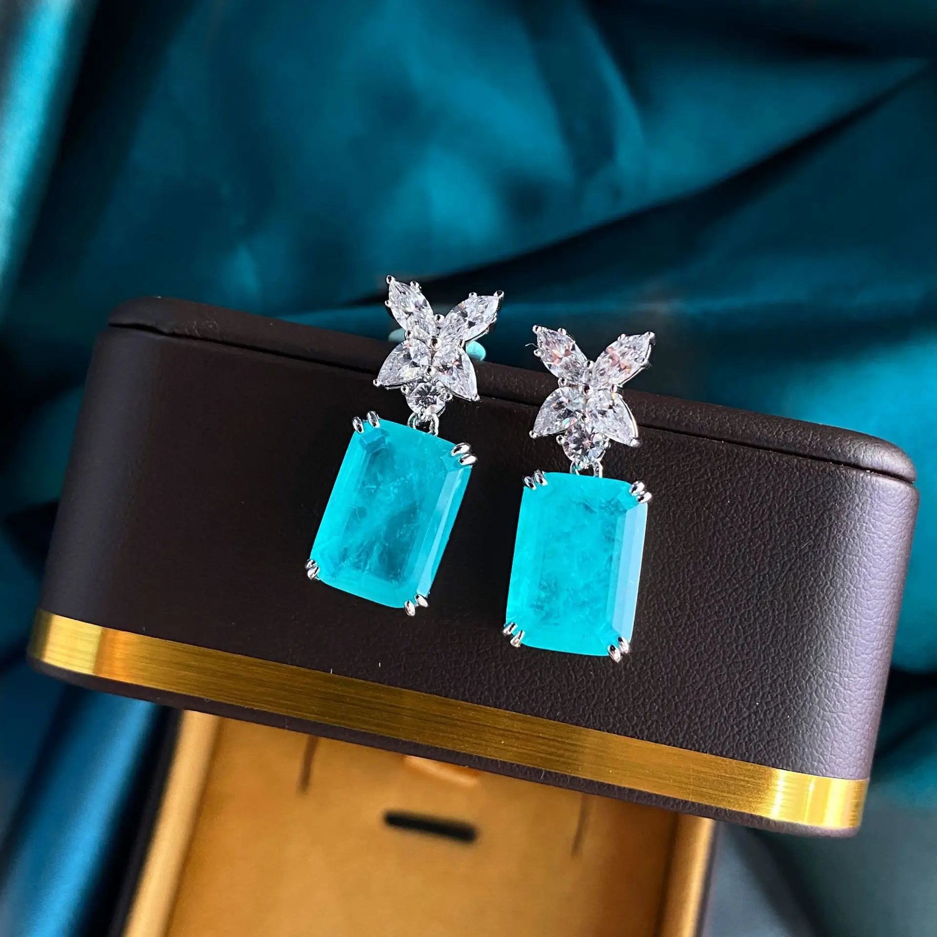 Luxury Earrings  6 Carat Lab Grown Paraiba Stud Earrings 10*14 mm Fashion Versatile Jewelry Gift
